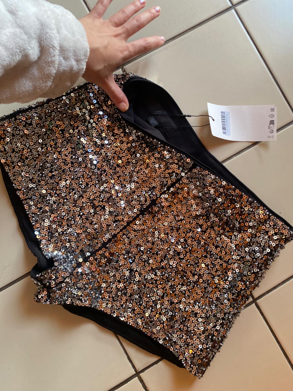MINI SEQUIN SHORTS - Image 3