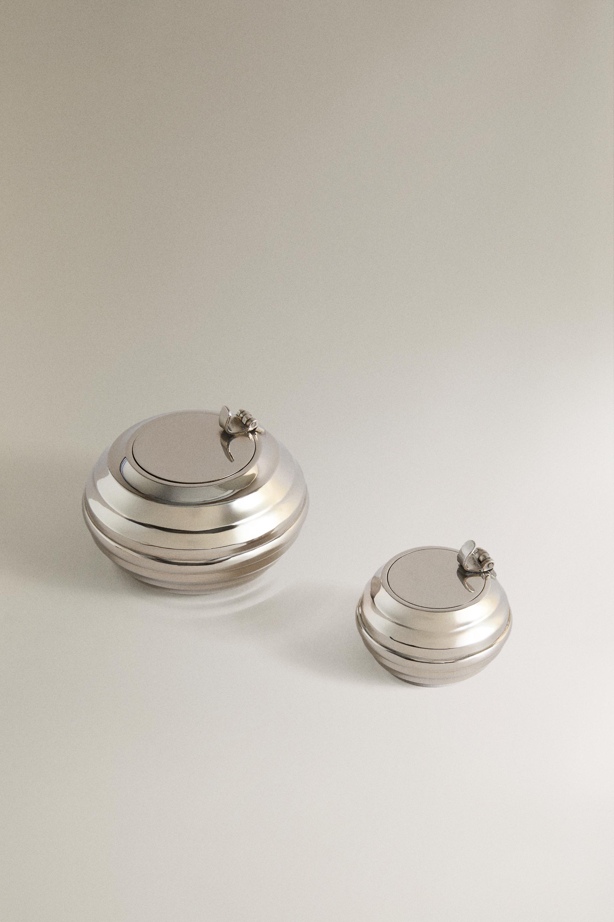 CHROME ASHTRAY — Silver