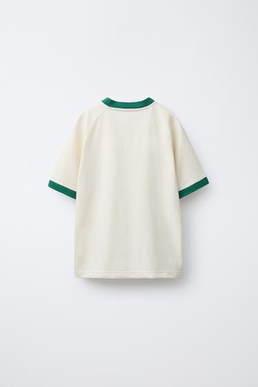 ENSEMBLE DE JOGGING T-SHIRT ET BERMUDA LISERÉS - VERT de Zara - Image 2