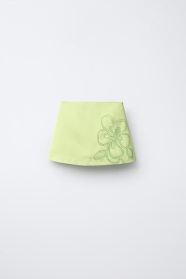 JUPE-SHORT SATINÉE FLEUR FANTAISIE - Citron vert de Zara
