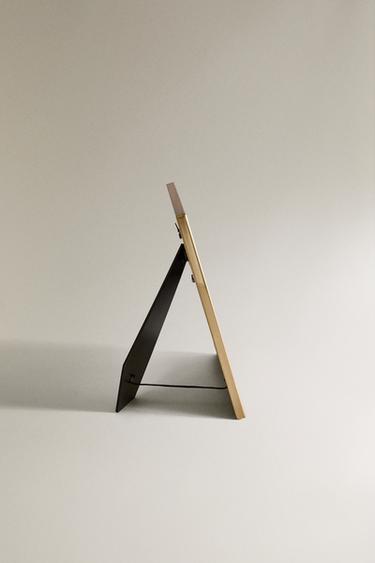 GOLDEN METAL PHOTO FRAME - Golden by Zara - Image 2