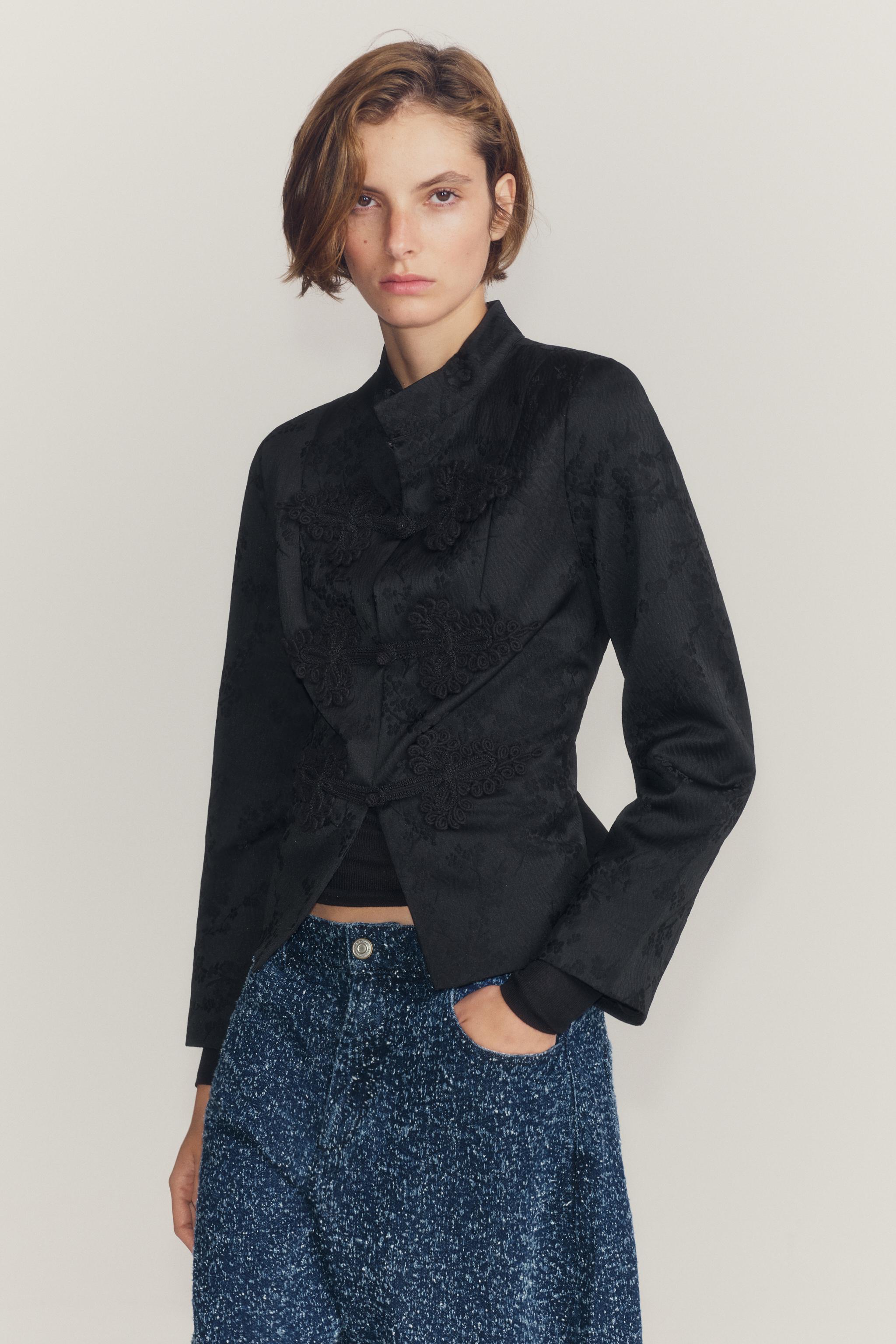Женские куртки Zara ZW COLLECTION JACQUARD JACKET WITH FROG FASTENINGS — фото 5
