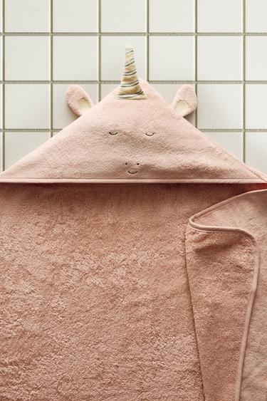 HOODED BABY TOWEL - Pink by Zara
