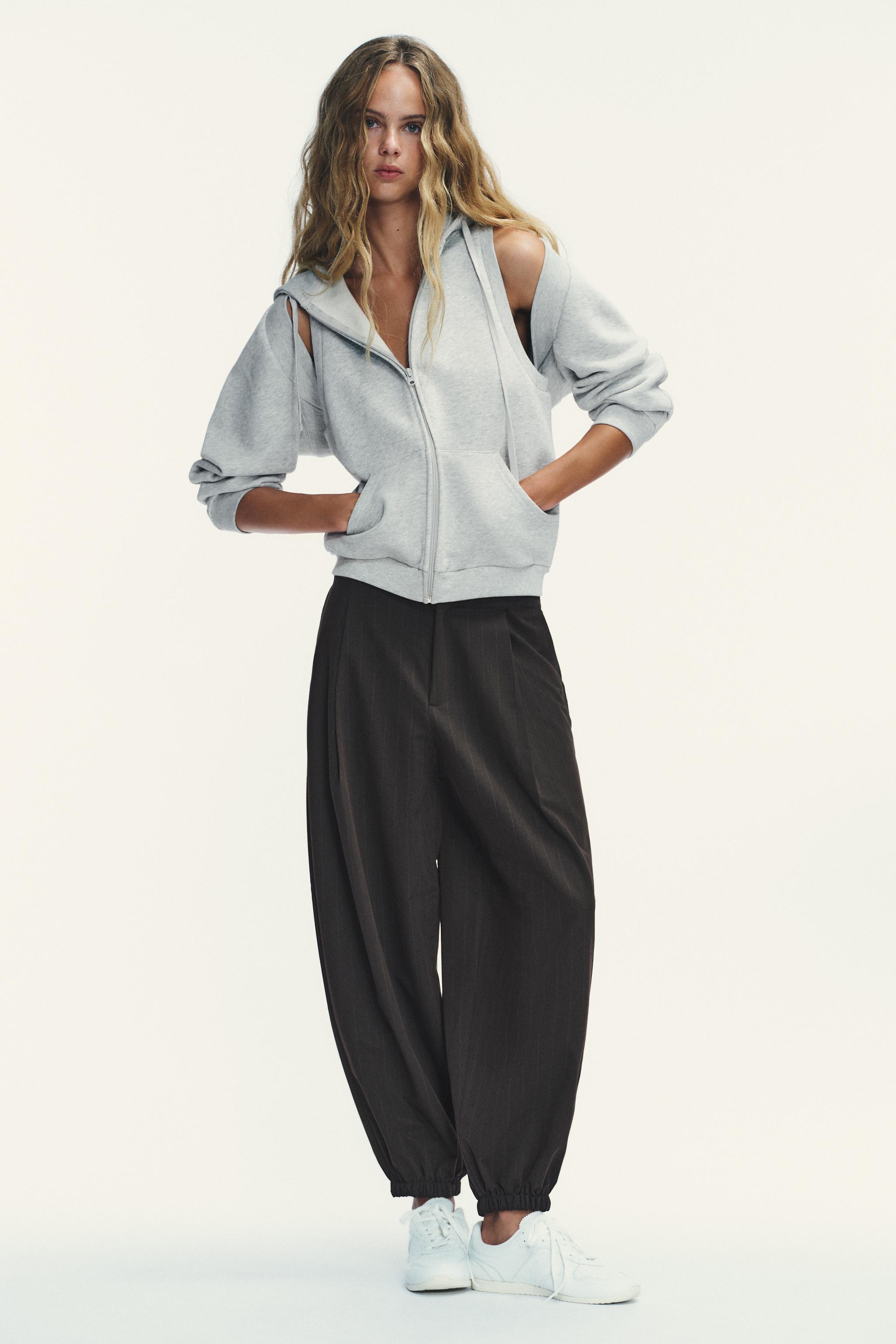 PANTALÓN BOMBACHO PLIEGUES RAYA DIPLOMÁTICA Marrón ZARA España