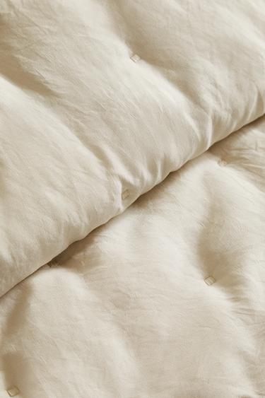 MICROFIBRE QUILTED BEDSPREAD - Light beige by Zara