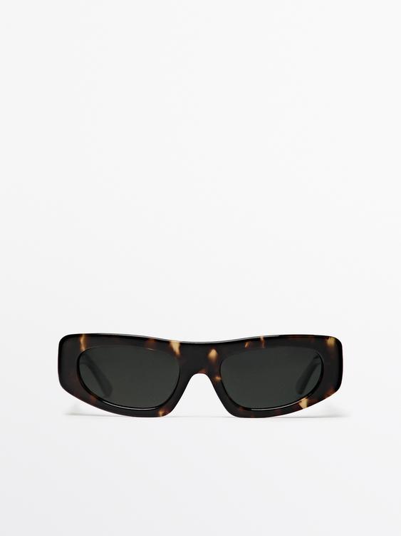 Rectangular sunglasses