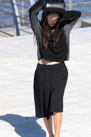 ロングバミューダパンツブラックZaraのロングバミューダパンツ - ブラック