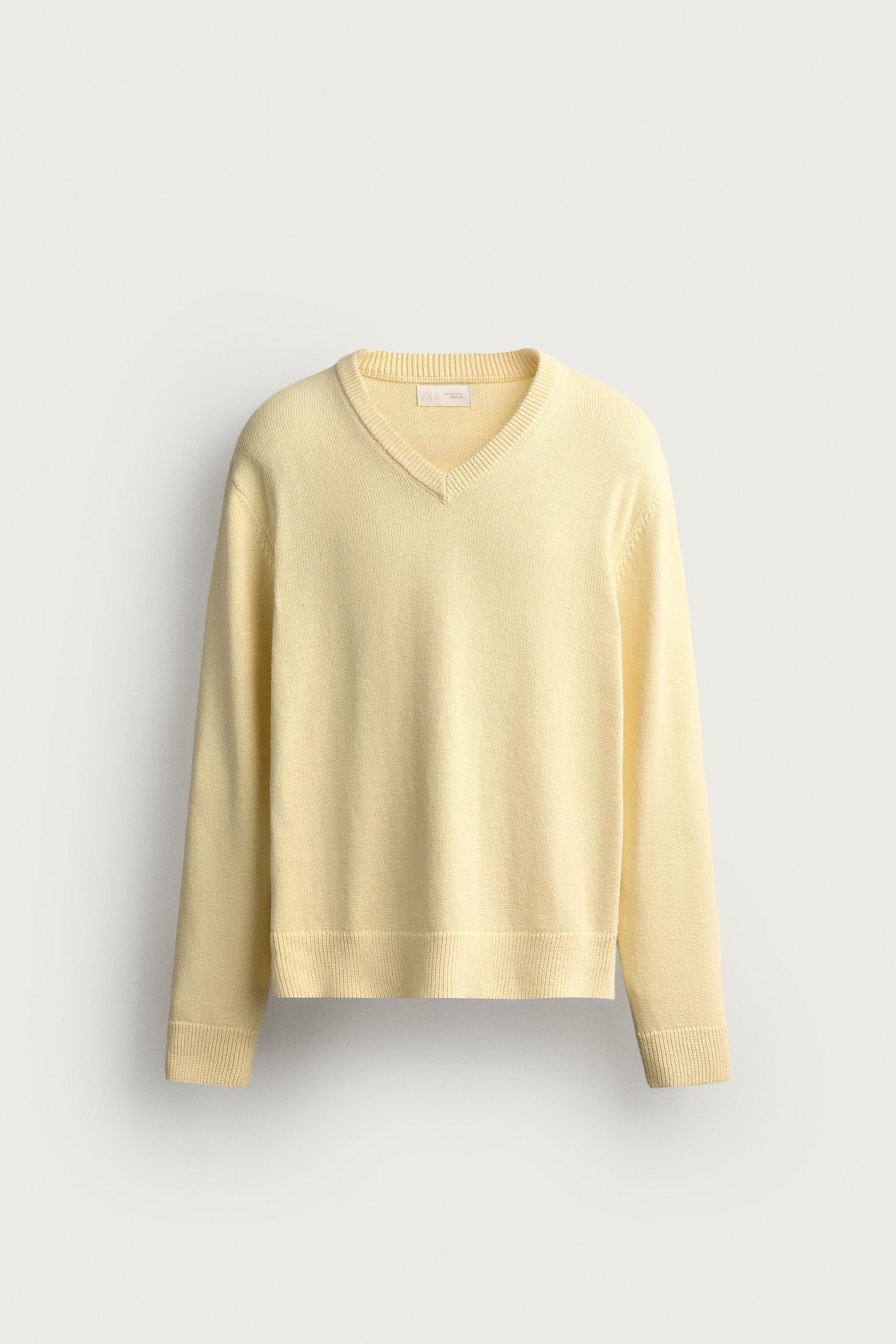 RELAXED FIT V-NECK JUMPER