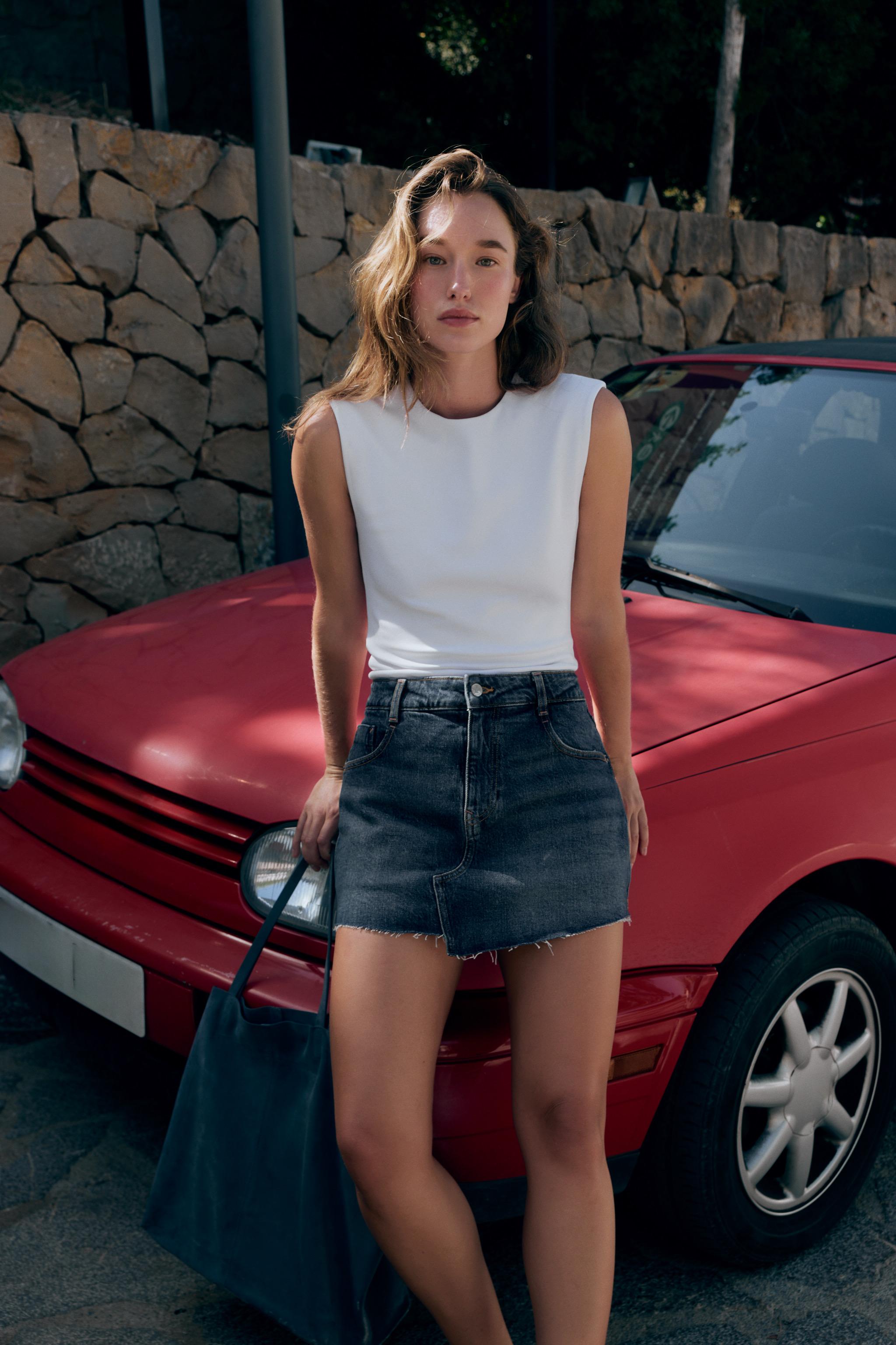 WIDE STRAP TANK TOP — White