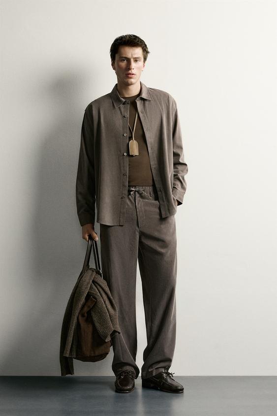 CAMISA FLUIDA RELAXED FIT - marron-vison de Zara - Imagen 0
