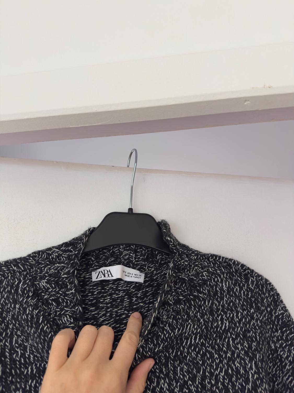 TWISTED YARN KNIT SWEATER WITH VENT AT THE HEM - Image 3
