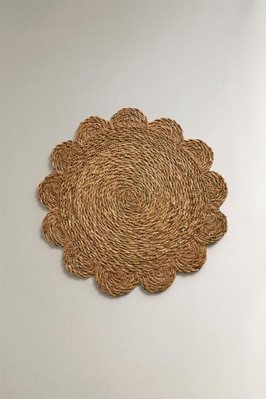 ПОДЛОЖКА ЗА ХРАНЕНЕ ОТ РАТАН С ФОРМА НА ЦВЕТЕ - Светлобежов от Zara