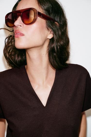 RUSTIC V-NECK T-SHIRT - Chocolate by Zara