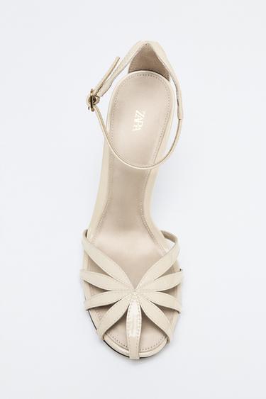SANDALIA TACÓN ESTILO CANGREJERA - Blanco Crudo de Zara
