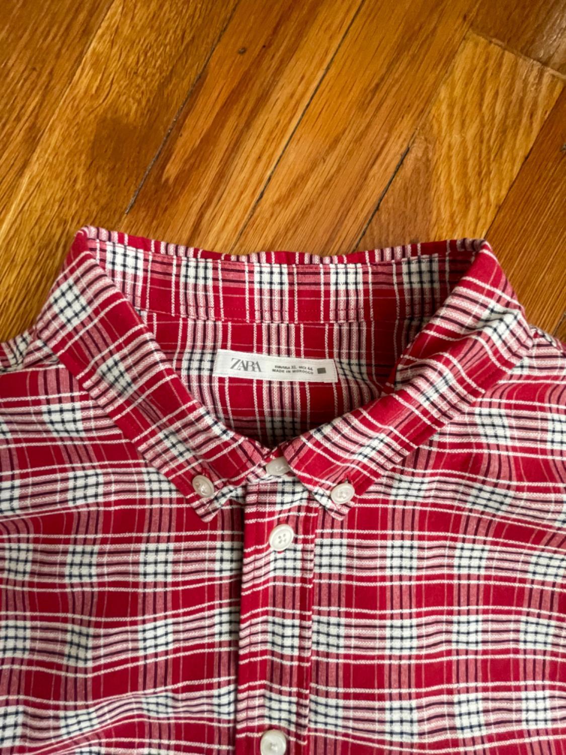 BUTTON-DOWN COLLAR PLAID SHIRT - Image 2