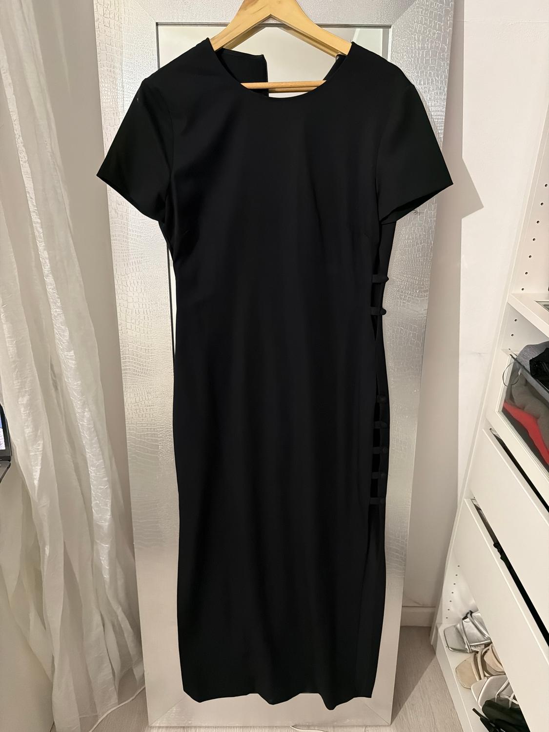 LONG DRESS WITH CUT OUT DETAIL - Image 3