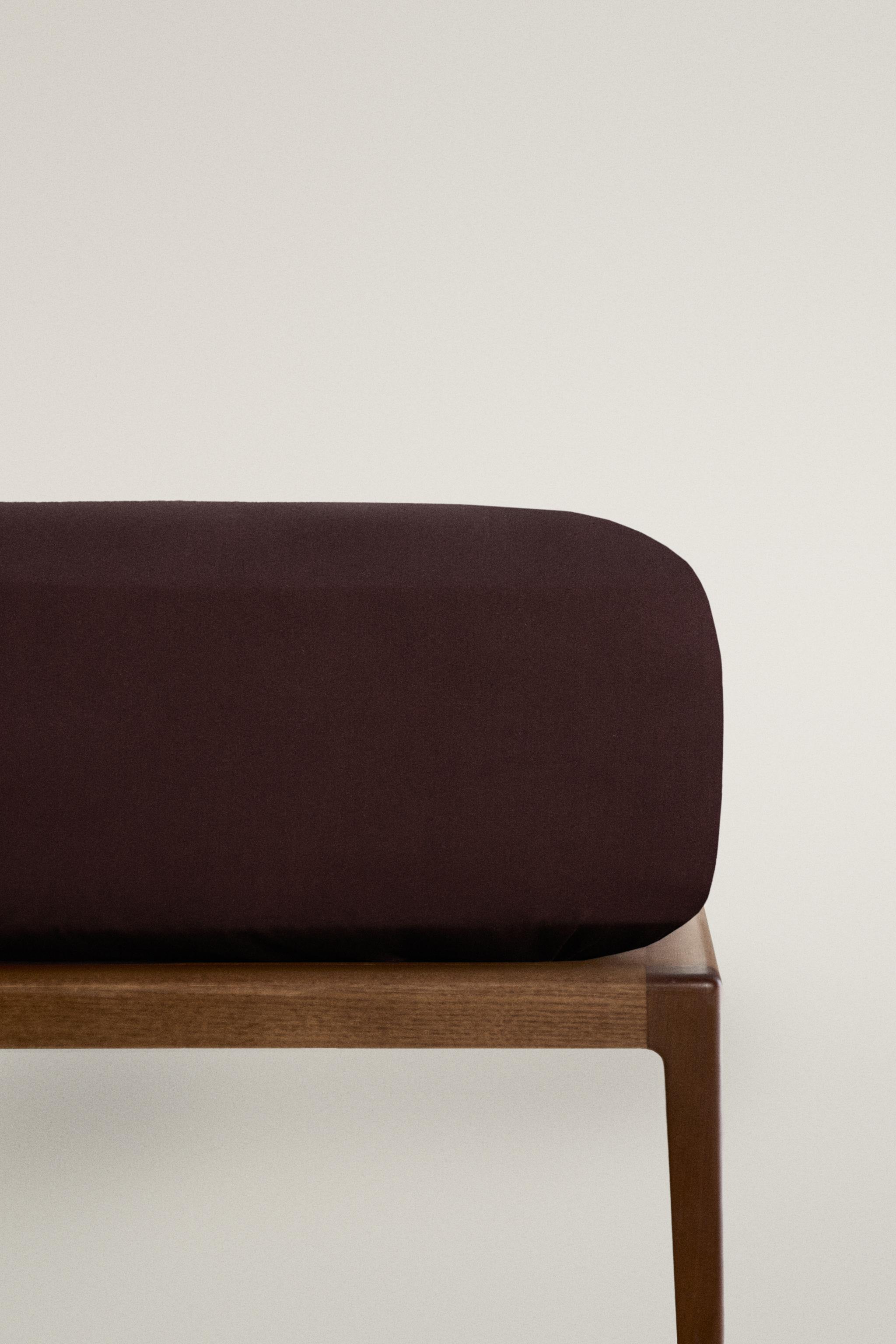 FADED SATEEN FITTED SHEET | 30 CM HIGH (300 THREAD COUNT) — Burgundy