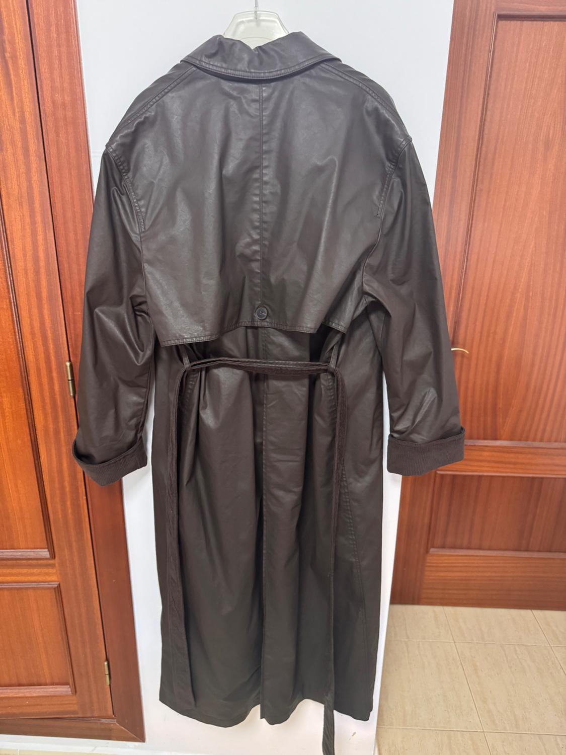 WAXED TRENCH COAT WITH CORDUROY CUFFS - Image 2