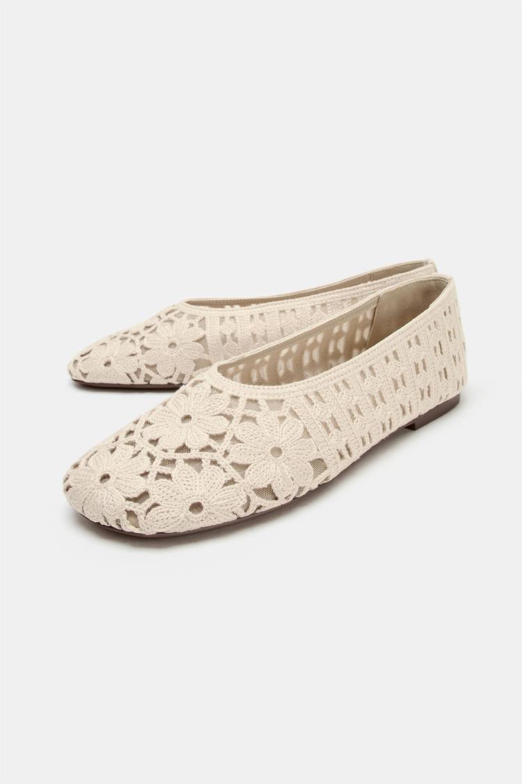 Bailarinas de crochet con estampado floral 3