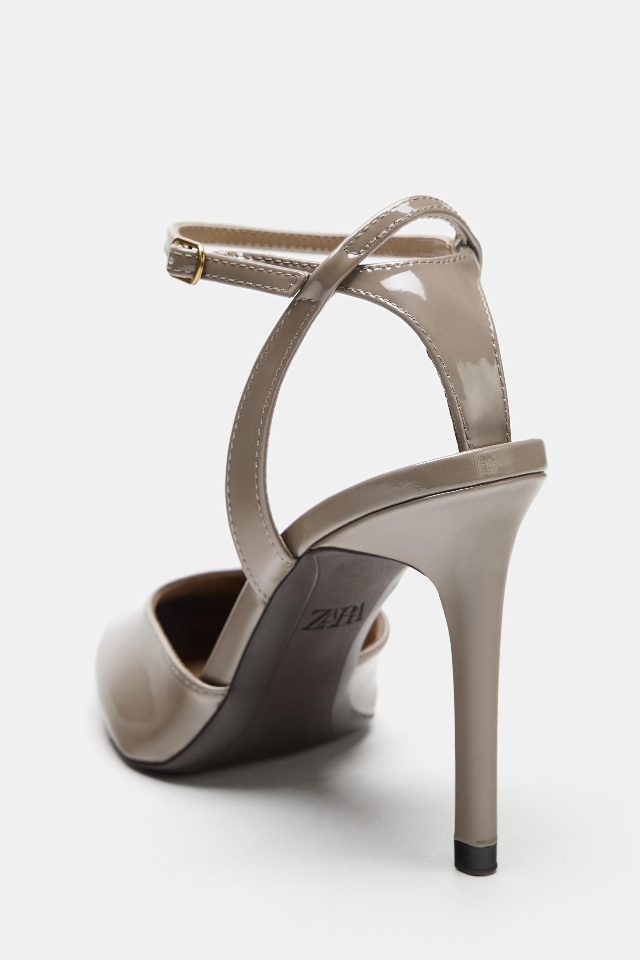 CHAUSSURES À TALONS EFFET VERNI