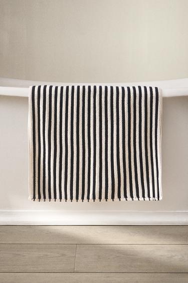 Zara COLOURED STRIPE BATH MAT - 裸色 / 黑色