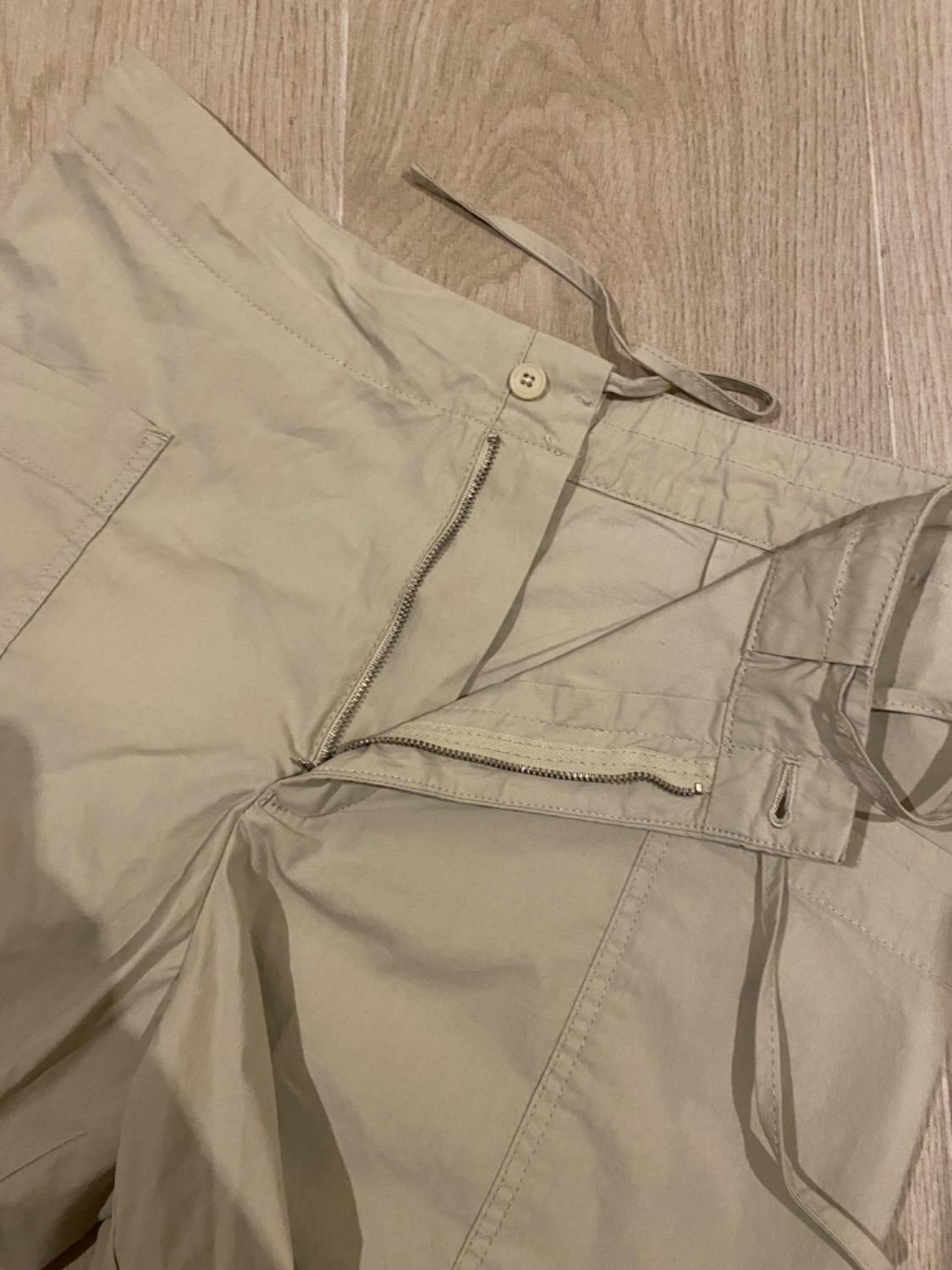 TEXTURE BERMUDA SHORTS WITH POCKETS - Image 3