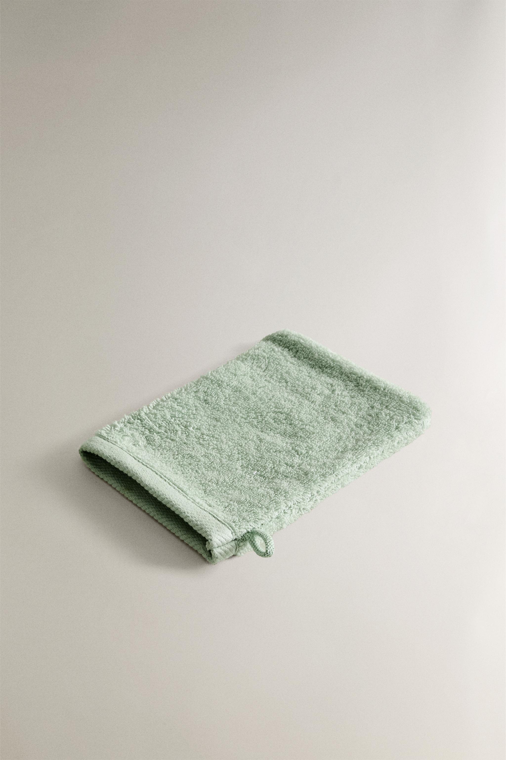 COTTON TERRY BATH MITT — Green / Blue