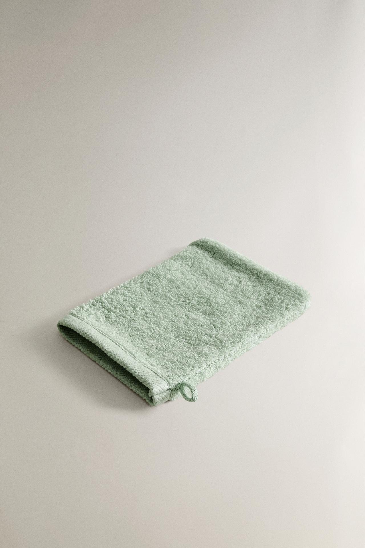 COTTON TERRY BATH MITT — Green / Blue
