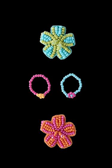 PACKUNG MIT VIER RINGEN MIT BLUMEN-SCHMUCKPERLEN - Pink von Zara