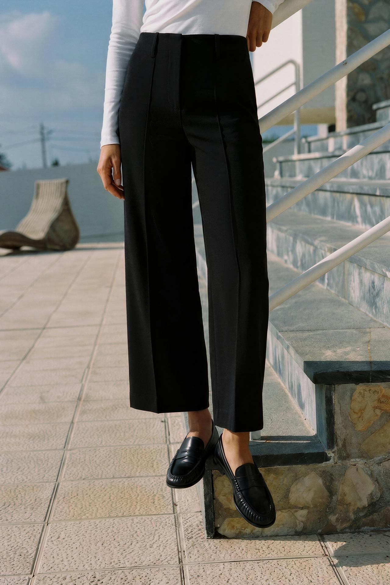 CROPPED WIDE-LEG TROUSERS — Black
