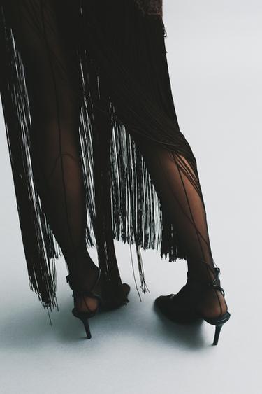 ROBE À BRETELLES EN DENTELLE ET FRANGES - Marron de Zara - Image 3