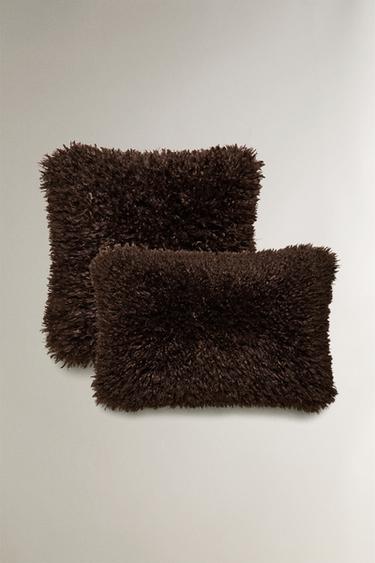 FUNDA COJÍN PELO ONDA - Marrón de Zara - Imagen 0