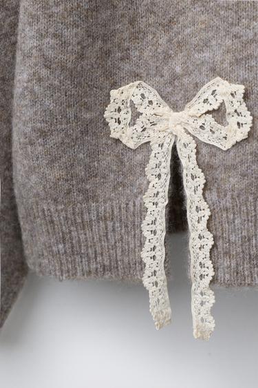 PULL EN MAILLE À NŒUDS AVEC DENTELLE - Marron / Taupe de Zara - Image 3