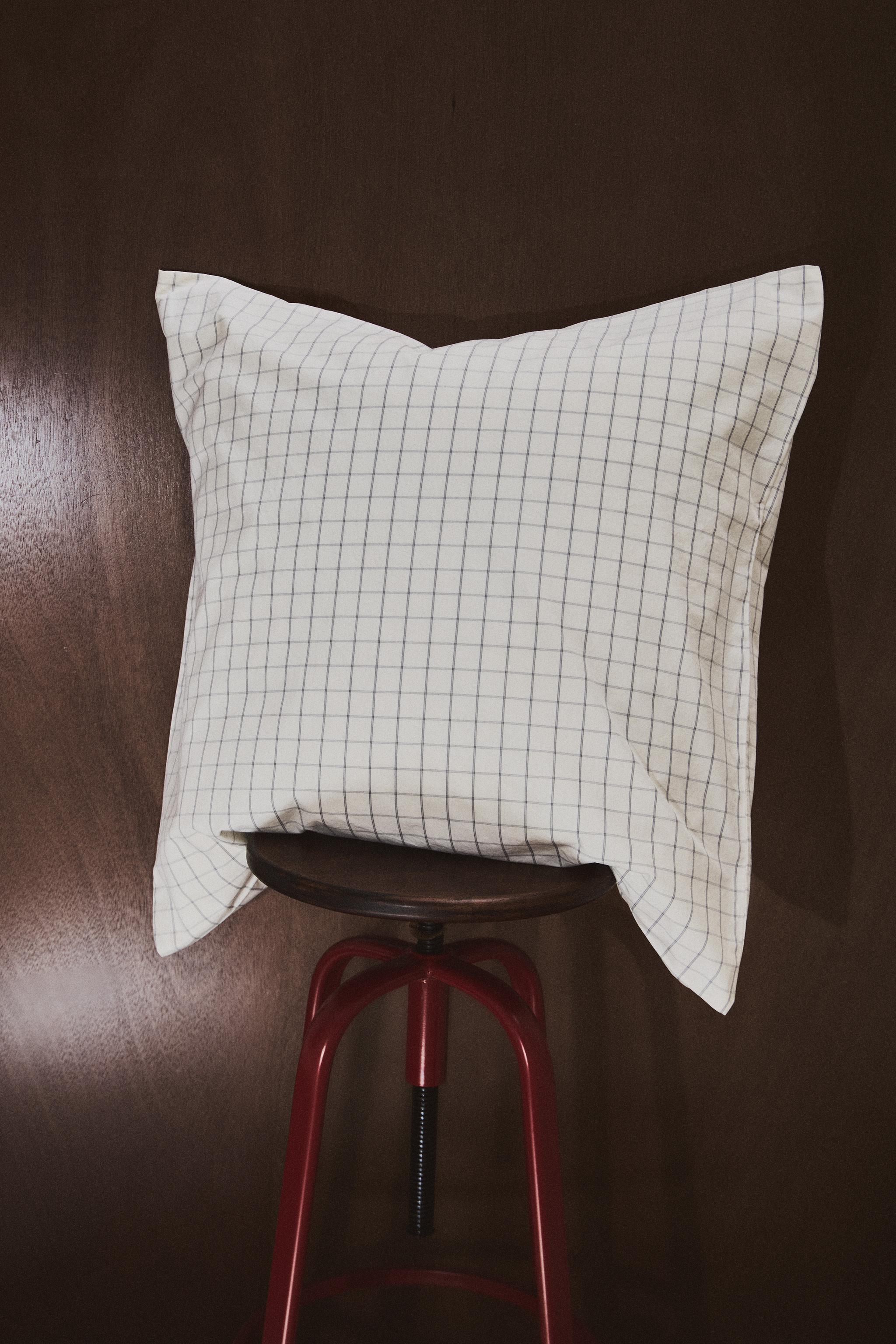 COTTON PILLOWCASE — Ecru