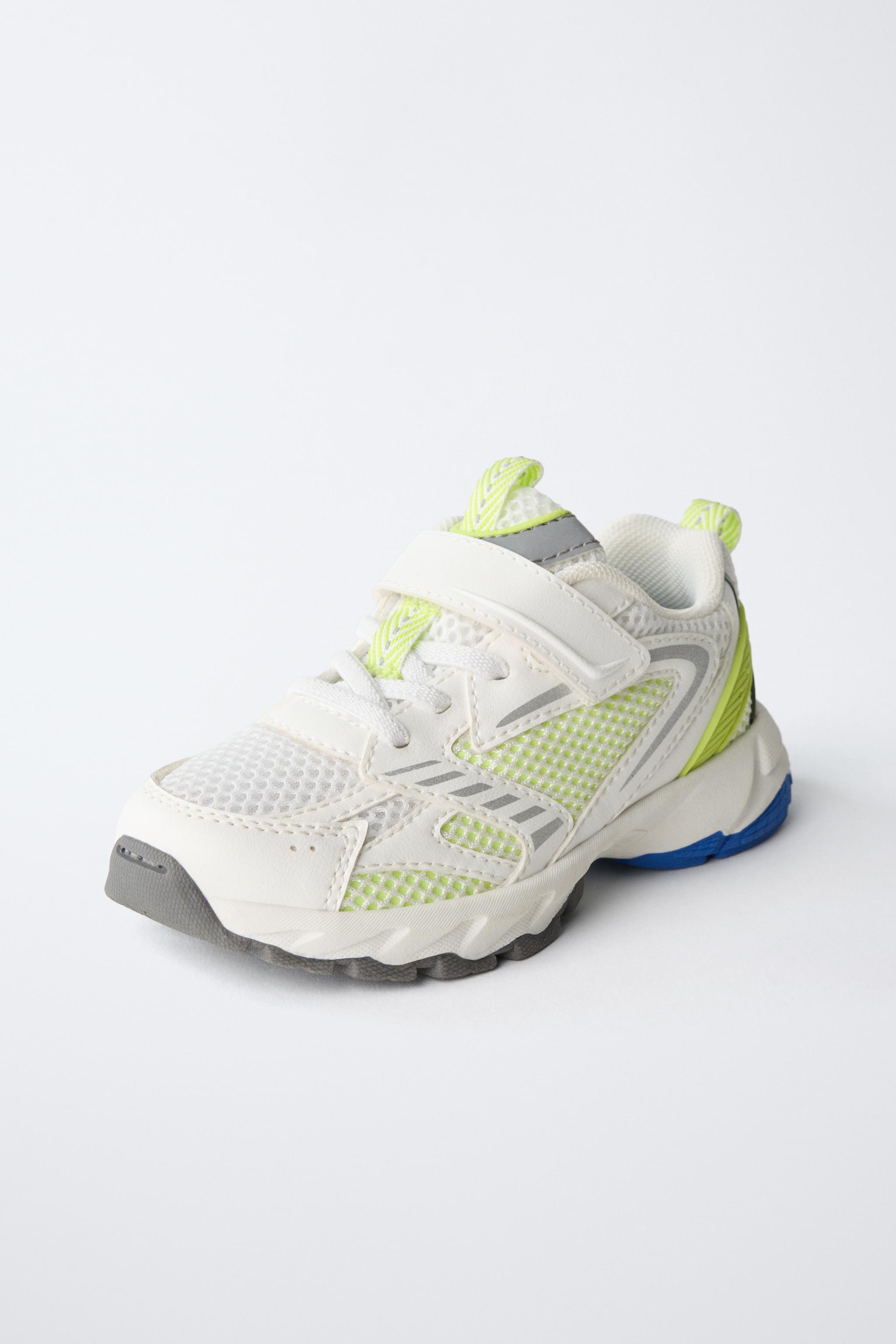 MULTICOLOR ATHLETIC SHOES