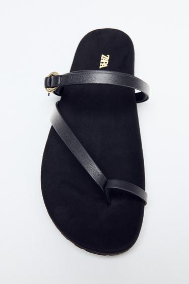 FLAT LEATHER STRAP SANDALS - Black by Zara