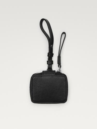 Funda AirPods piel napa - Negro de Zara