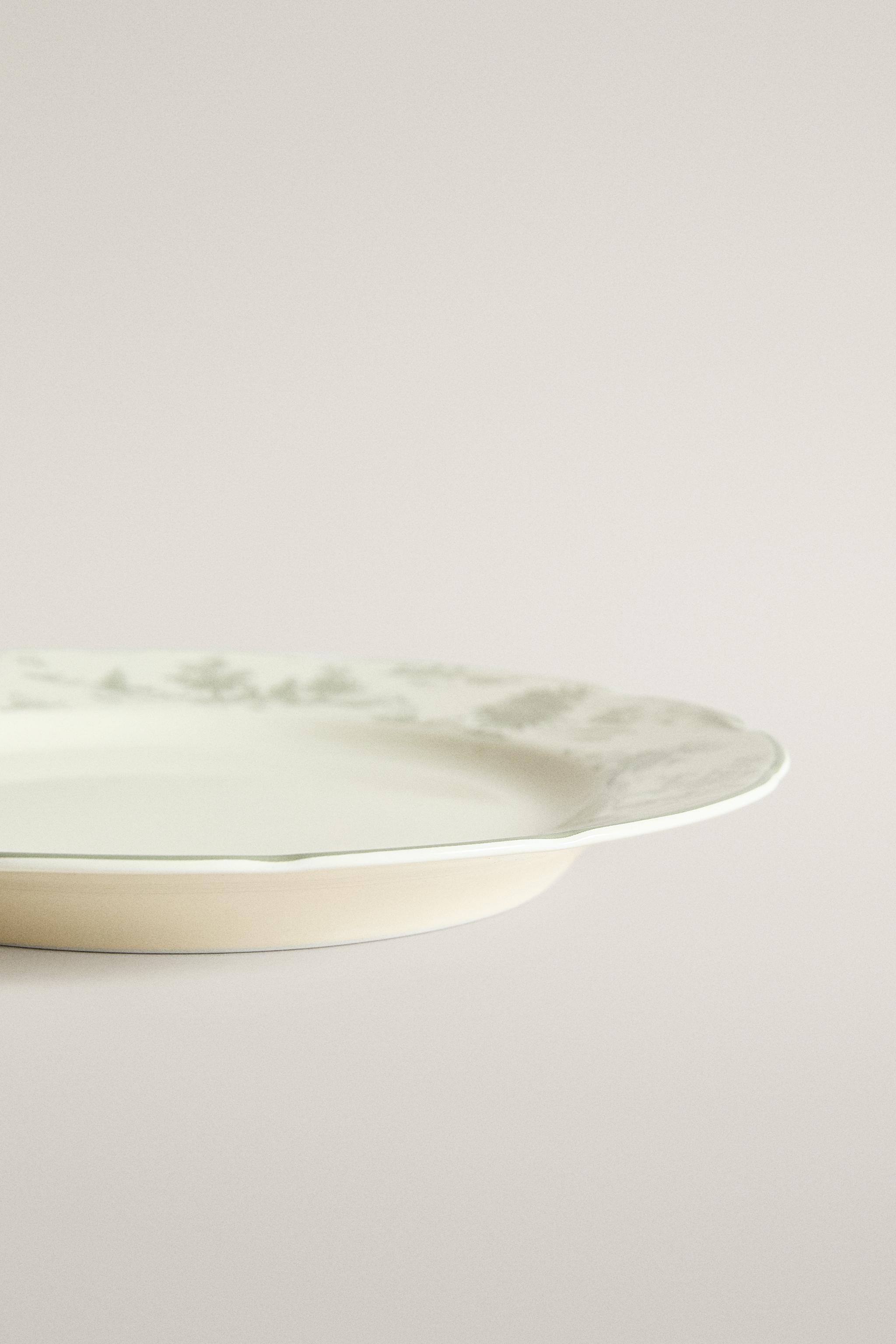 TOILE PORCELAIN DESSERT PLATE