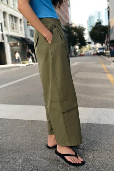 PANTALON À PINCES ET PASSANT AU DOS - Kaki de Zara - Image 3