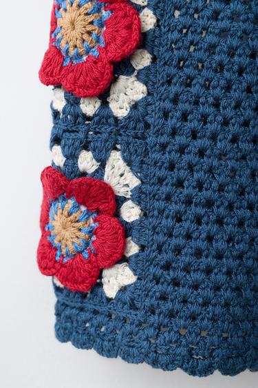 KNIT BERMUDA SHORTS WITH CROCHET FLOWERS - Blue by Zara - Image 3