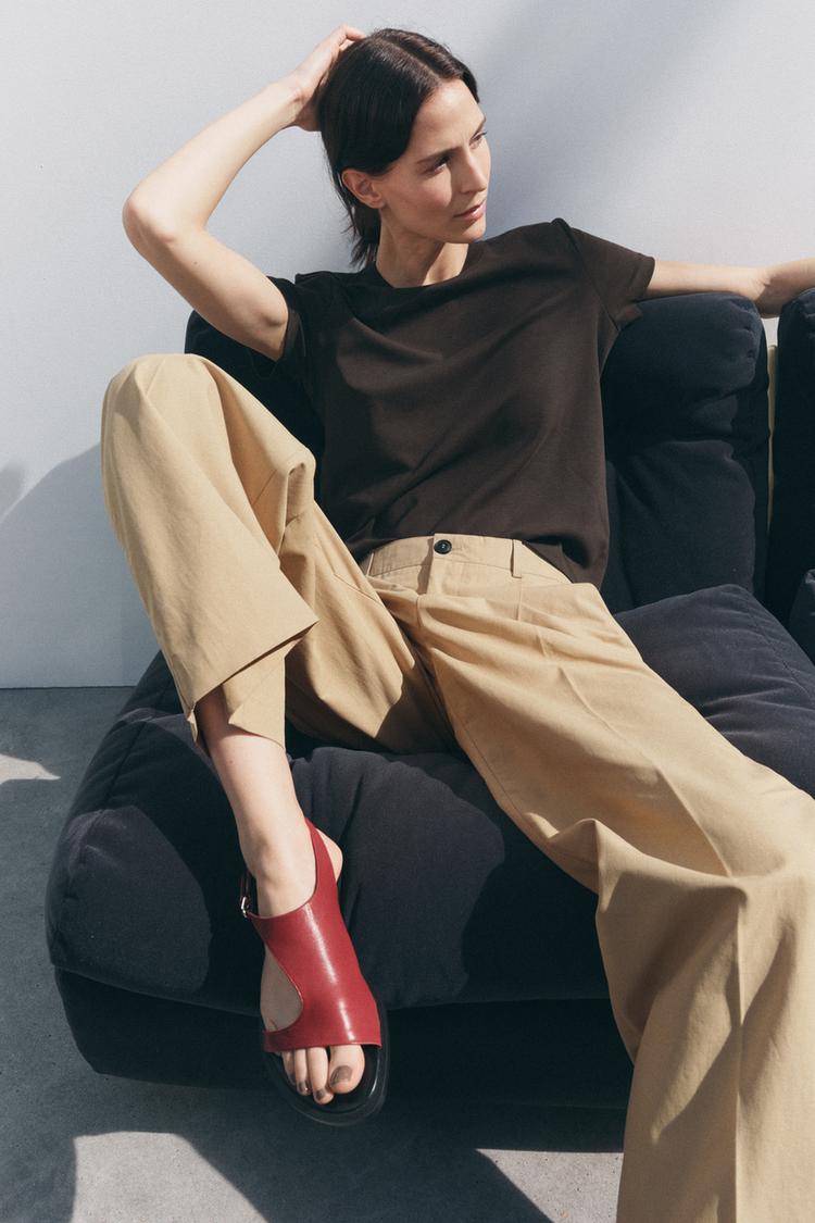 アシンメトリーフラットレザーサンダル - レッド | ZARA Japan / 日本 