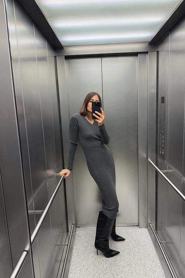 ПЛАТЬЕ МИДИ С V-ОБРАЗНЫМ ВЫРЕЗОМ — СЕРЫЙ от Zara — изображение 0