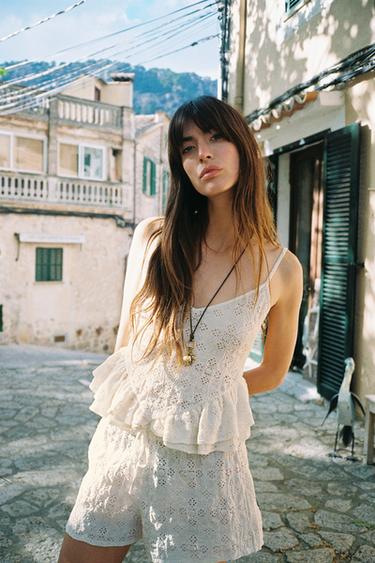Zara EMBROIDERED SHORTS - Ecru