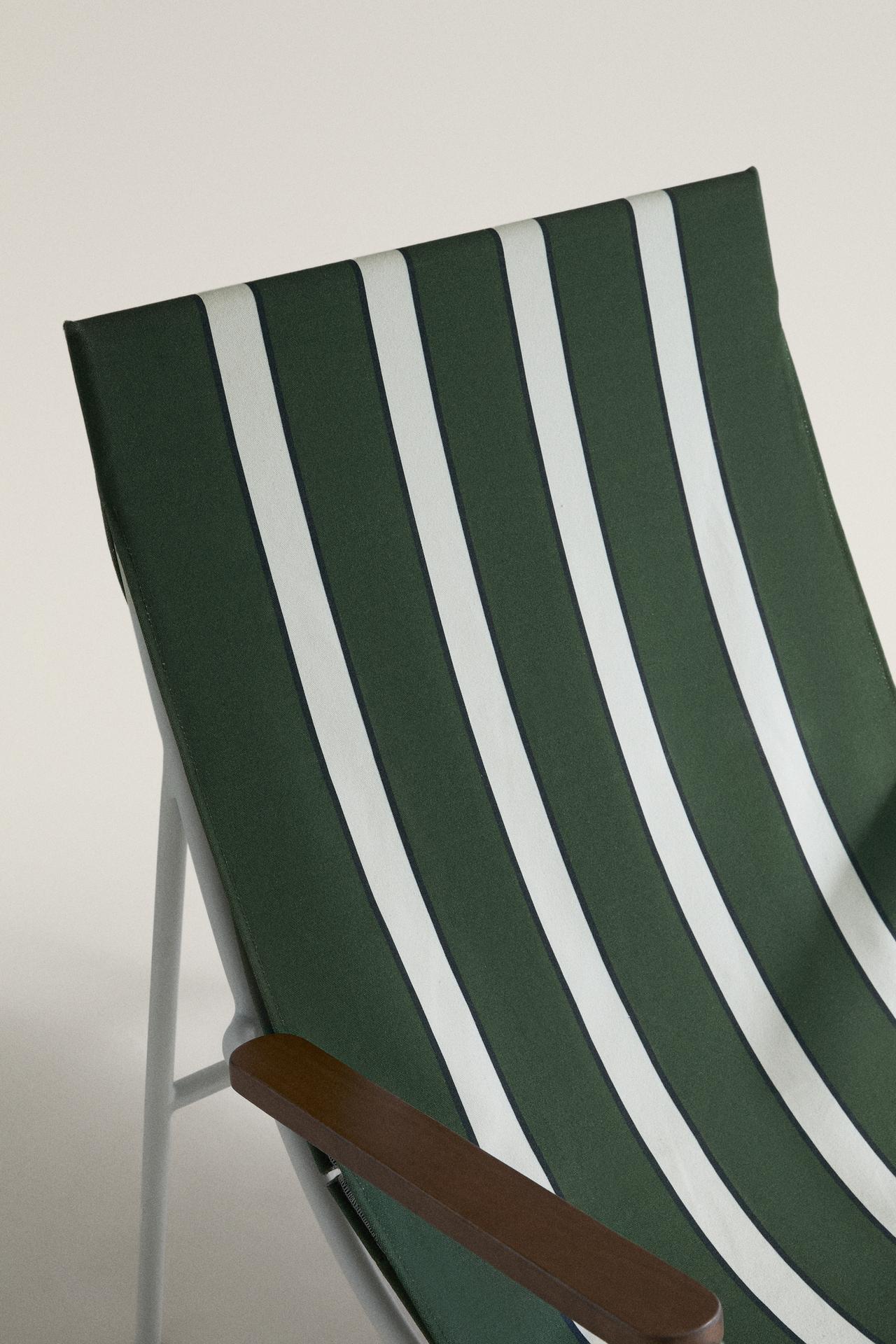 COLORED METAL STRUCTURE CHAIR — Green / Ecru