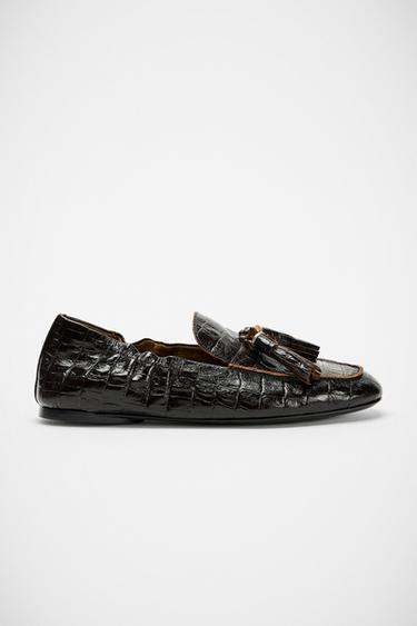 MOCASÍN RELIEVE PIEL - Marrón de Zara