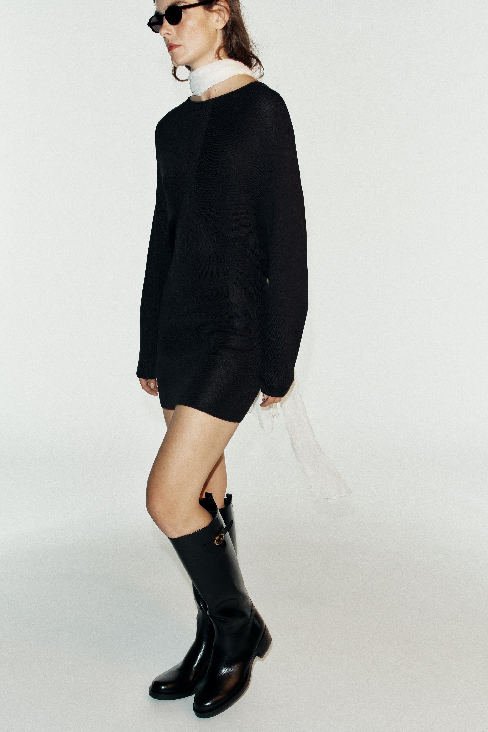 BUCKLED RIDING BOOTS — Black