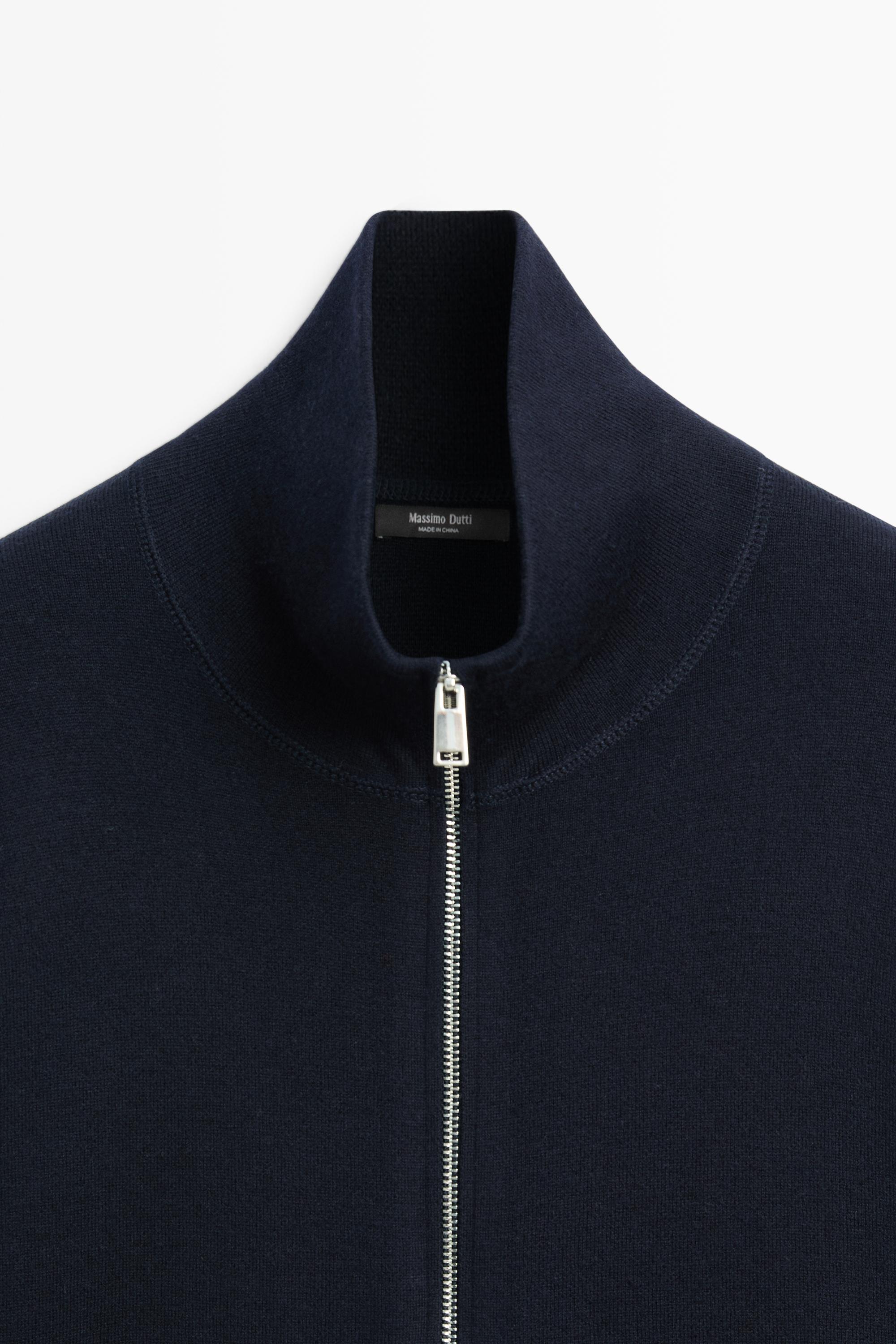 Cotton knit zip-up jacket