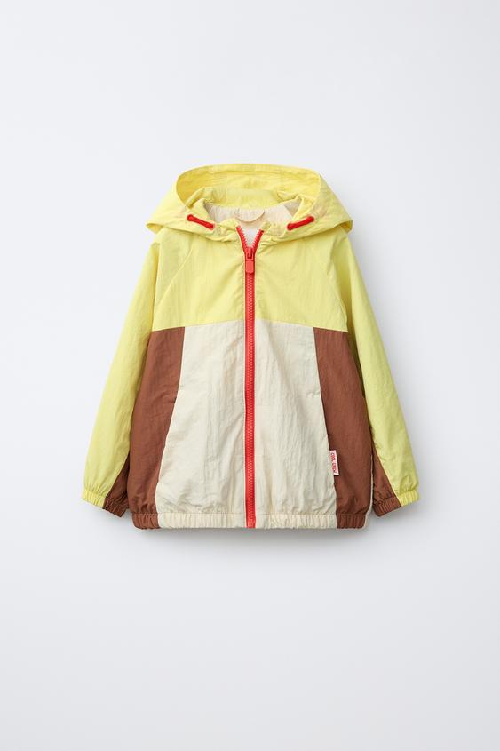 CHUBASQUERO LIGERO COLOR BLOCK - Crudo/Amarillo de Zara - Imagen 0