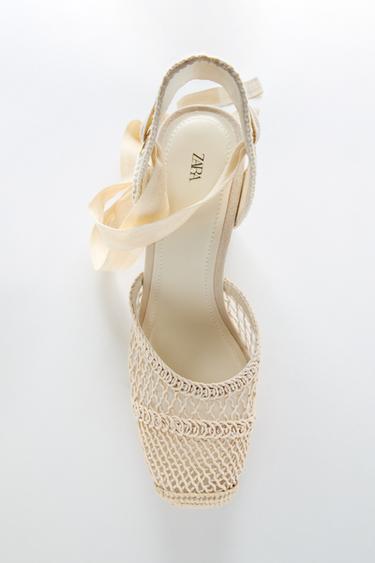 Zara WOVEN WEDGE SANDALS - Off White