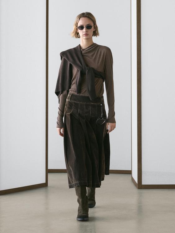 Flocked denim midi skirt with box pleats